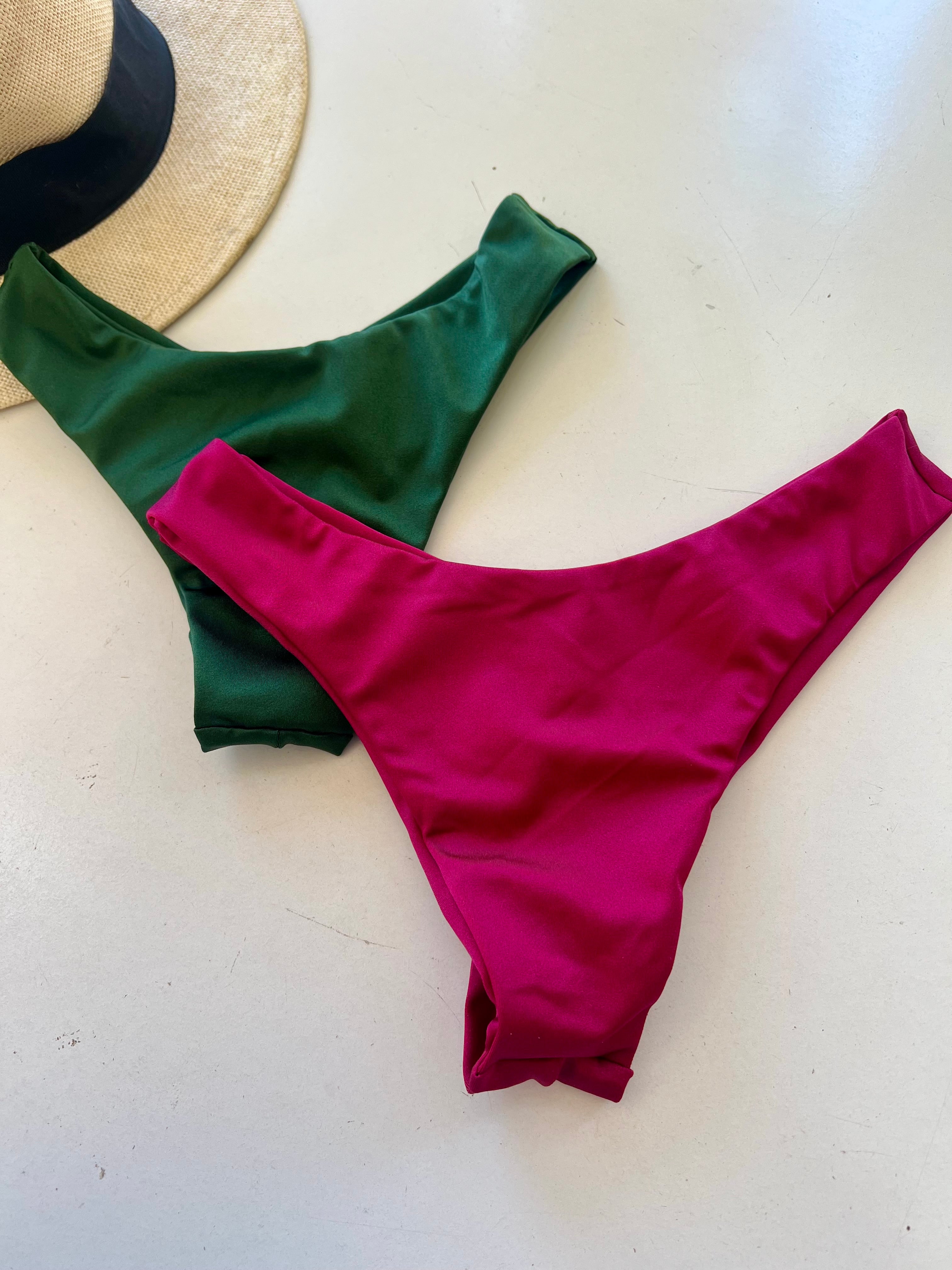 Biquíni Pé na Areia